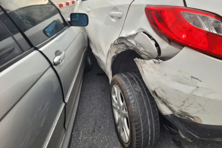 Woman, Teens Critical after Crash on Tatum Boulevard at Pinnacle Peak Road [Phoenix, AZ]