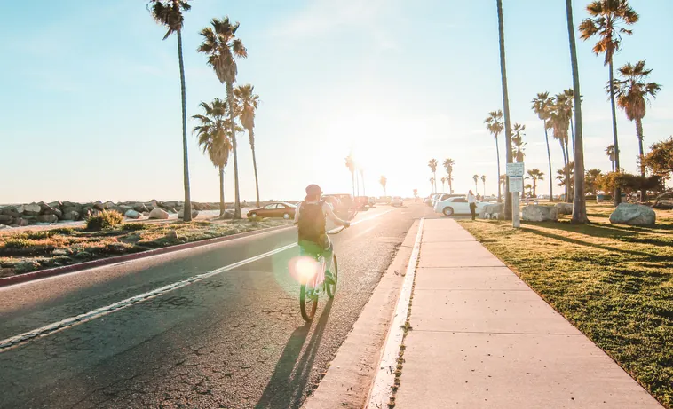 e-bike rider approaching oncoming traffic 